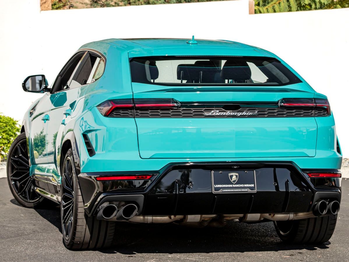 2025 Lamborghini Urus SE