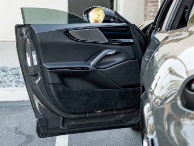 2025 Ferrari Purosangue Base