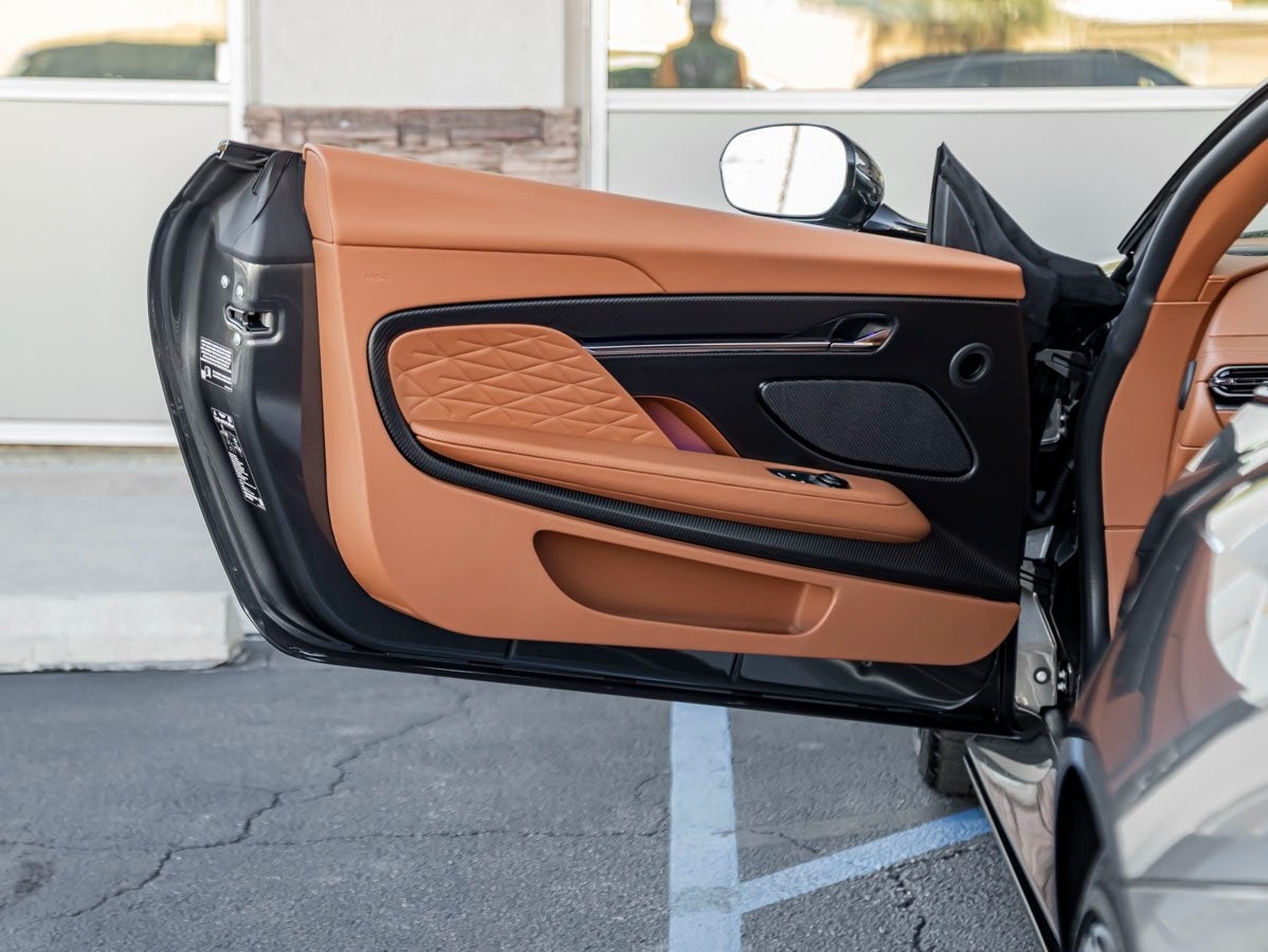 2026 Aston Martin DB12 Volante