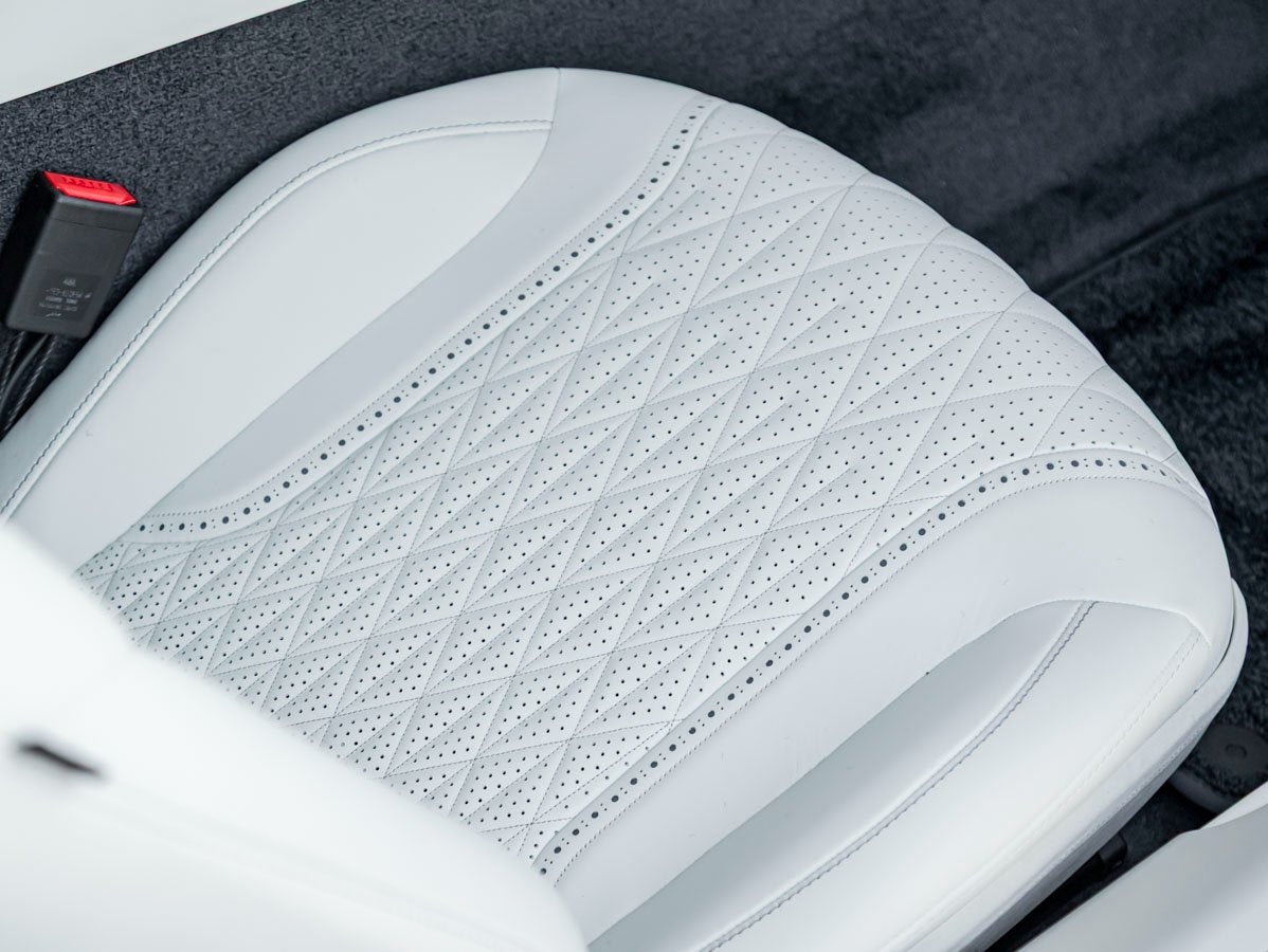 2026 Aston Martin DB12 Volante