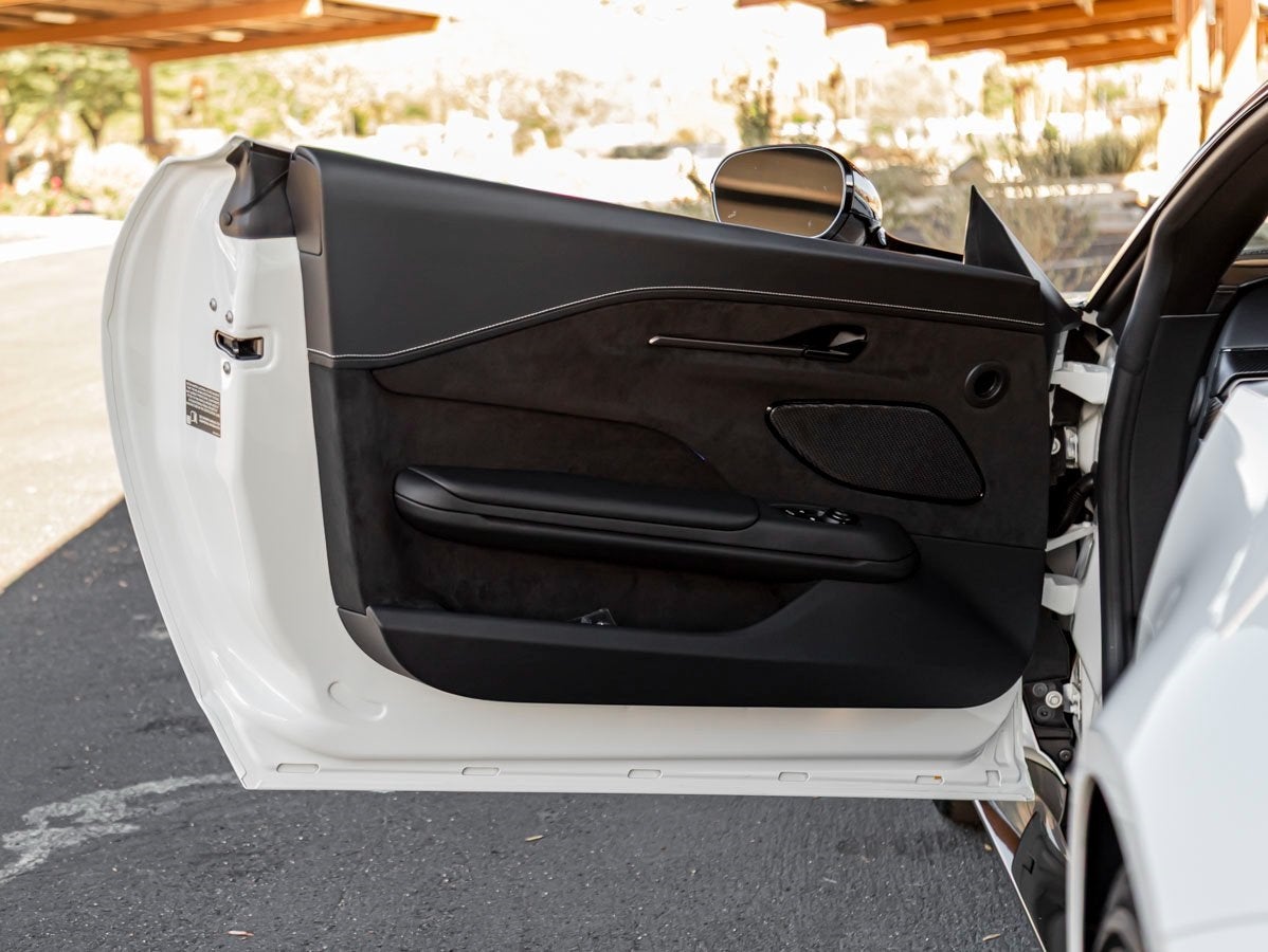 2026 Aston Martin Vantage Base