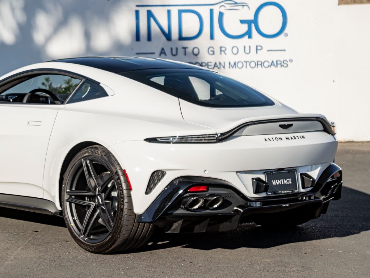 2026 Aston Martin Vantage Base