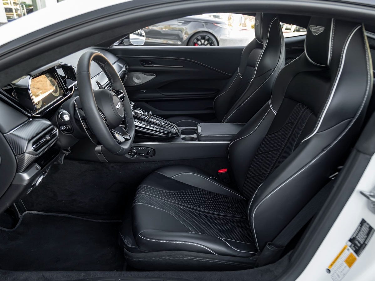 2026 Aston Martin Vantage Base