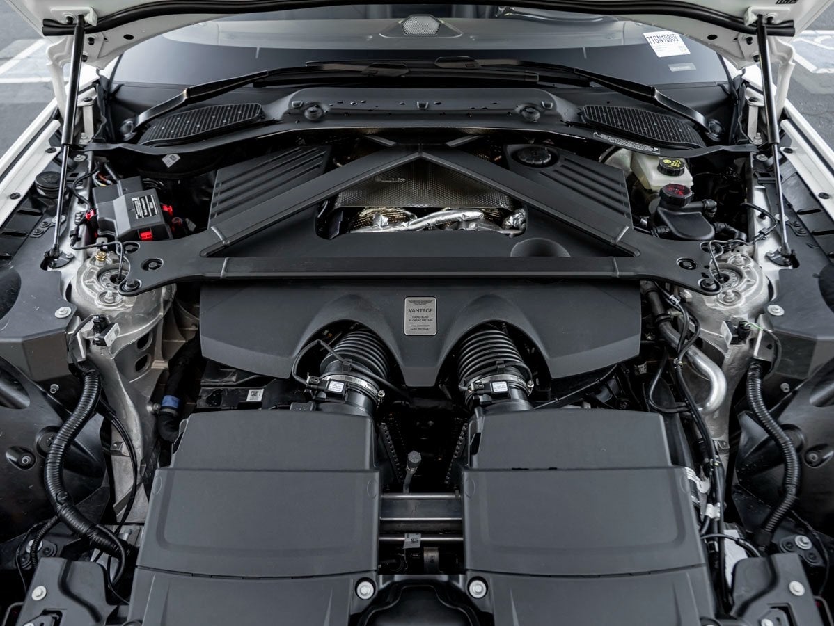 2026 Aston Martin Vantage Base