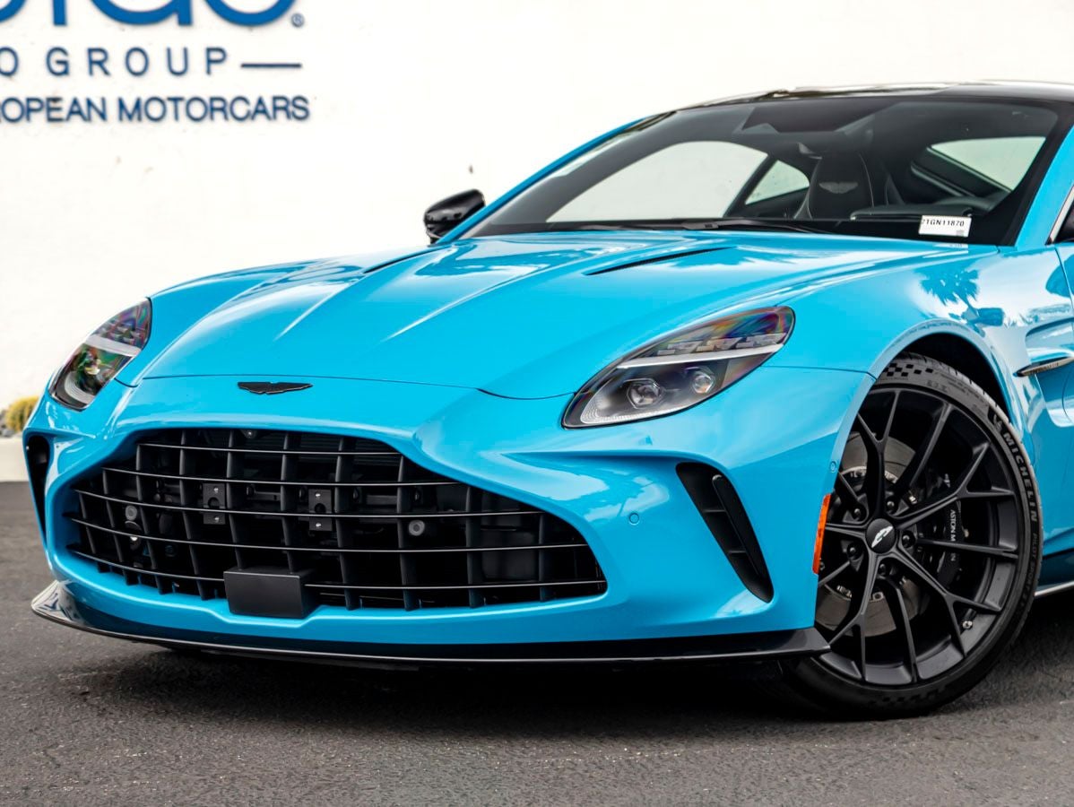 2026 Aston Martin Vantage Base