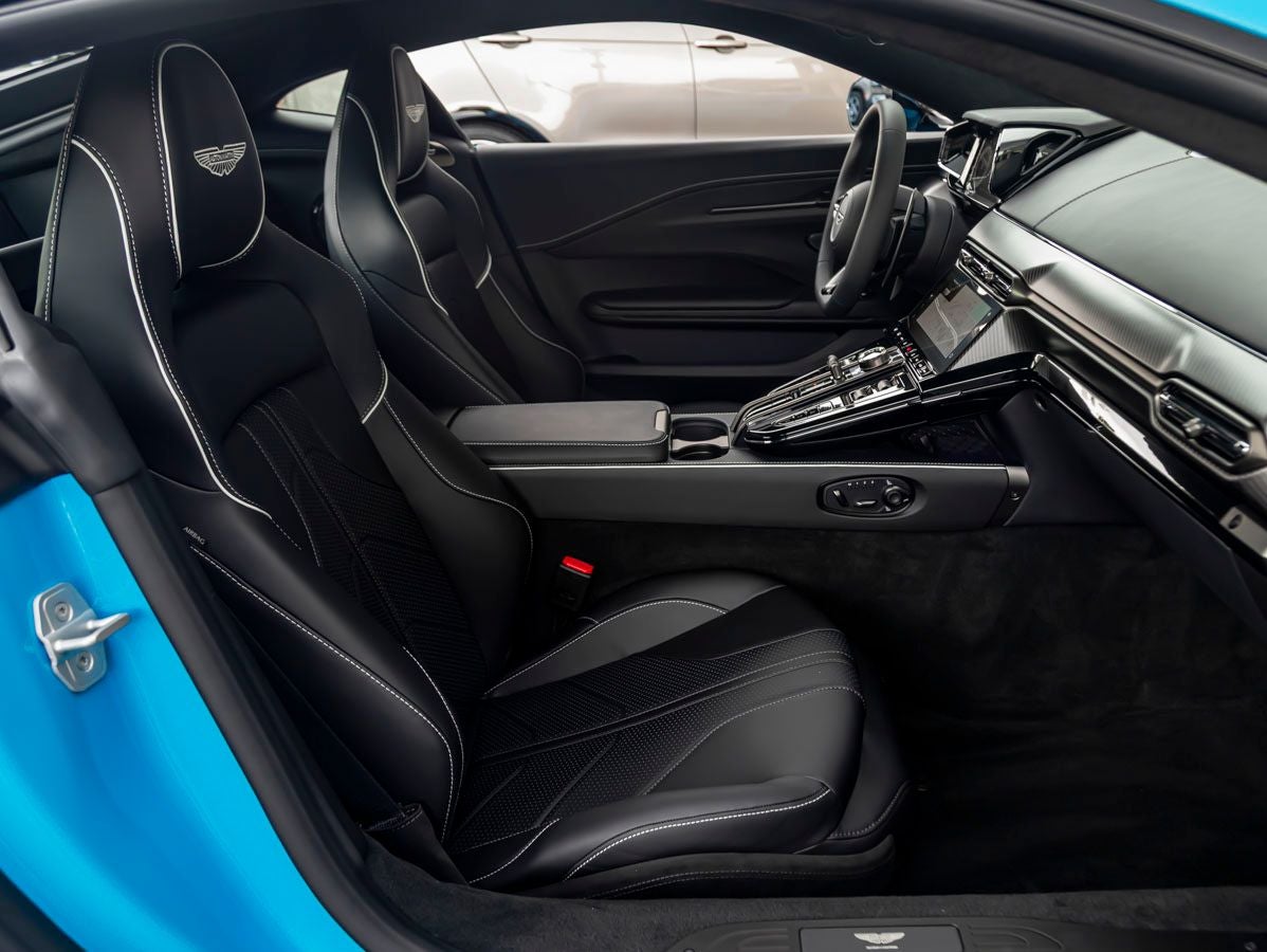 2026 Aston Martin Vantage Base