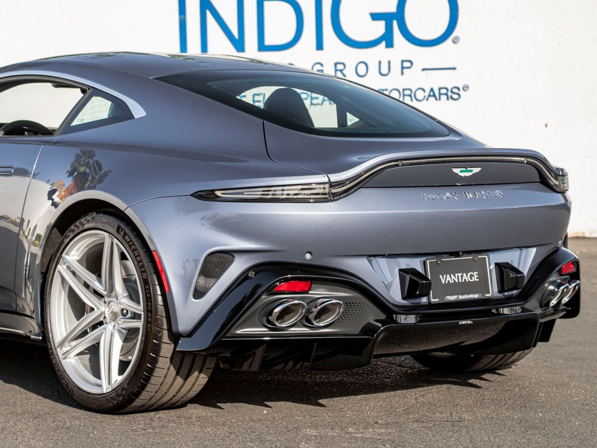 2026 Aston Martin Vantage Base