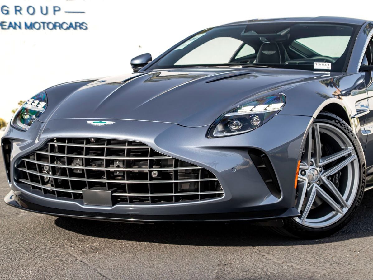 2026 Aston Martin Vantage Base