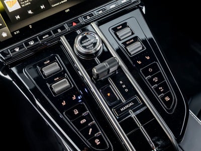 2026 Aston Martin Vantage Base