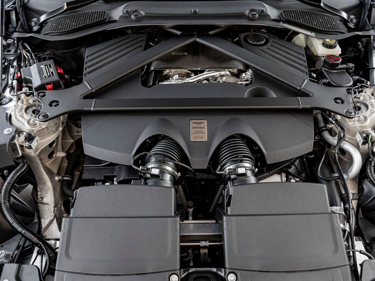 2026 Aston Martin Vantage Base