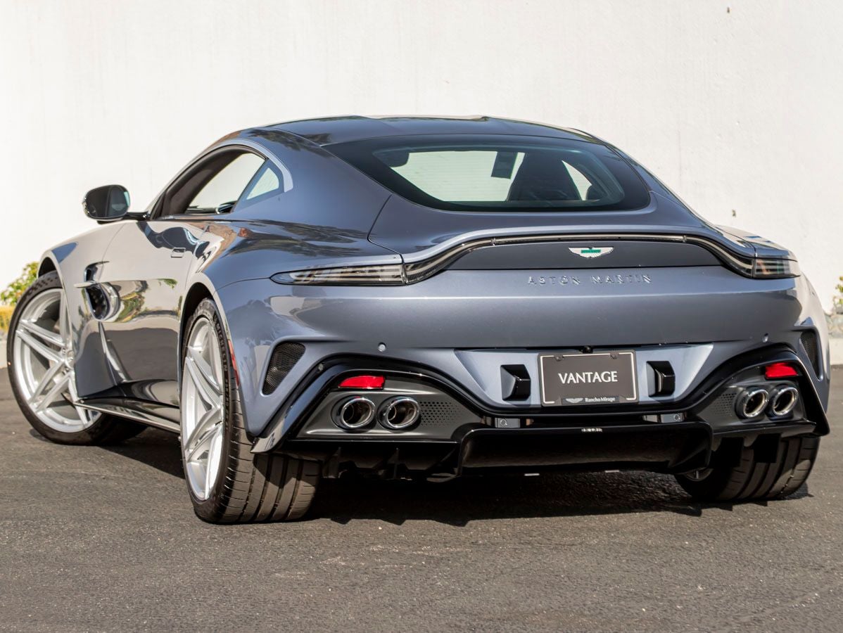 2026 Aston Martin Vantage Base
