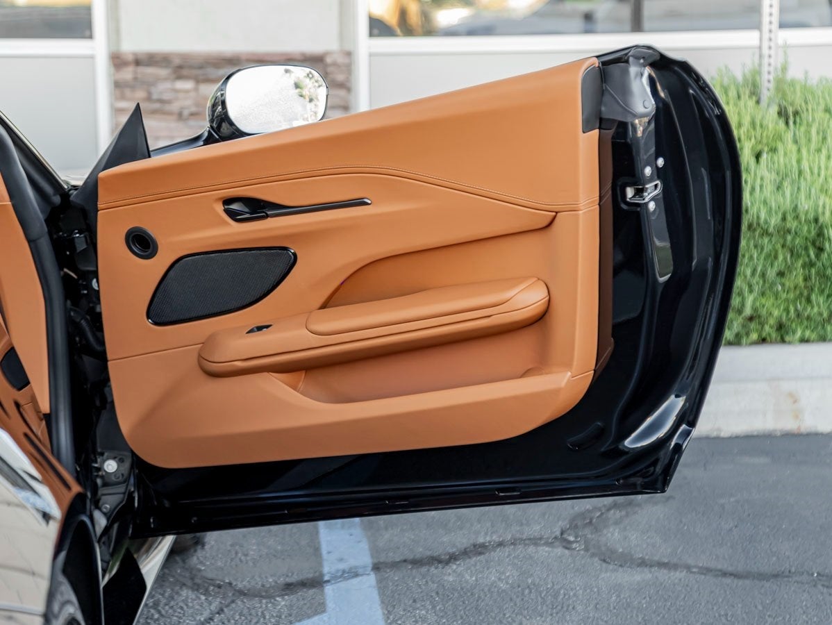 2026 Aston Martin Vantage Roadster