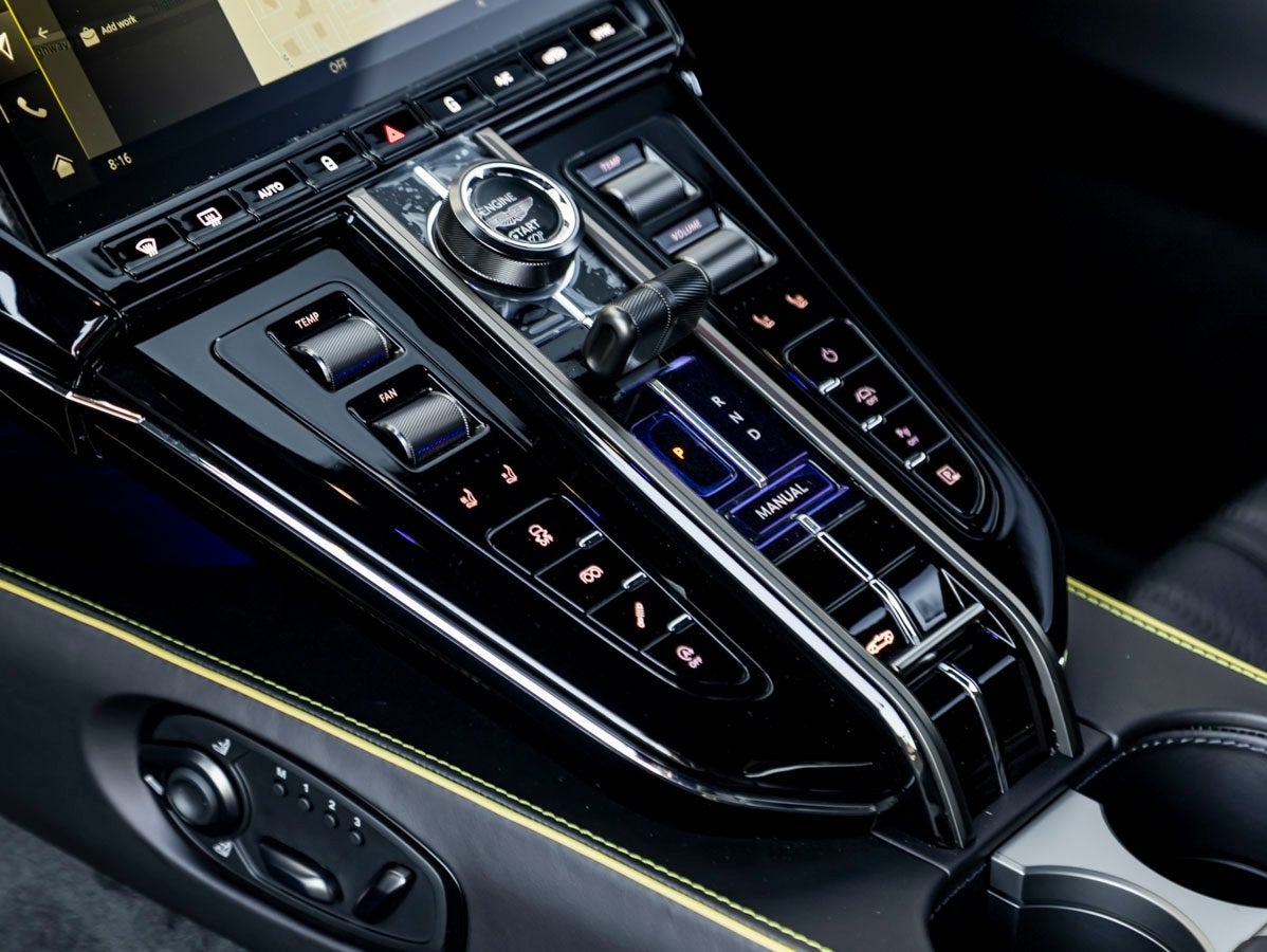 2026 Aston Martin Vantage Roadster