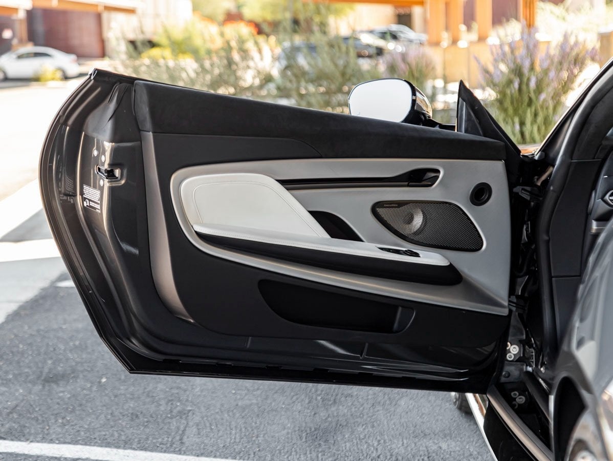 2025 Aston Martin Vanquish V12