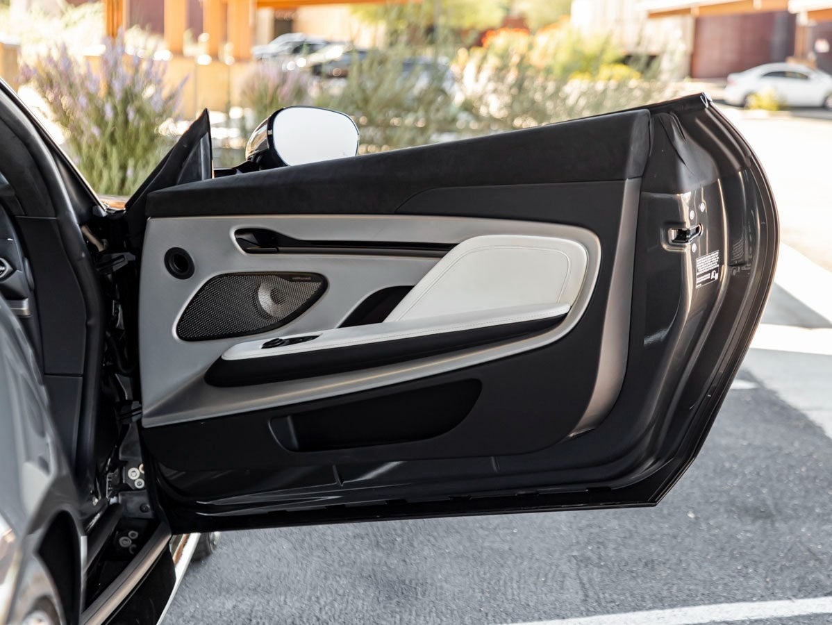 2025 Aston Martin Vanquish V12