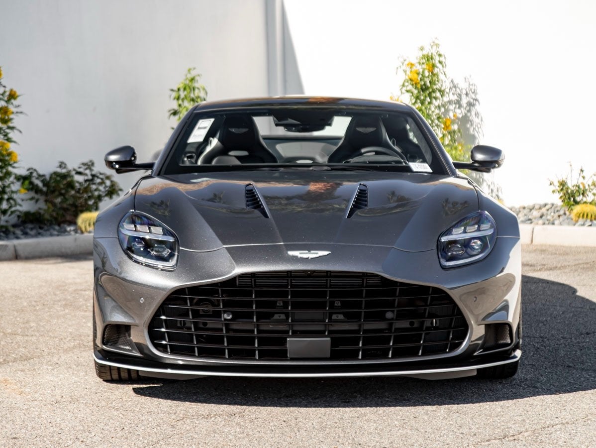 2025 Aston Martin Vanquish V12