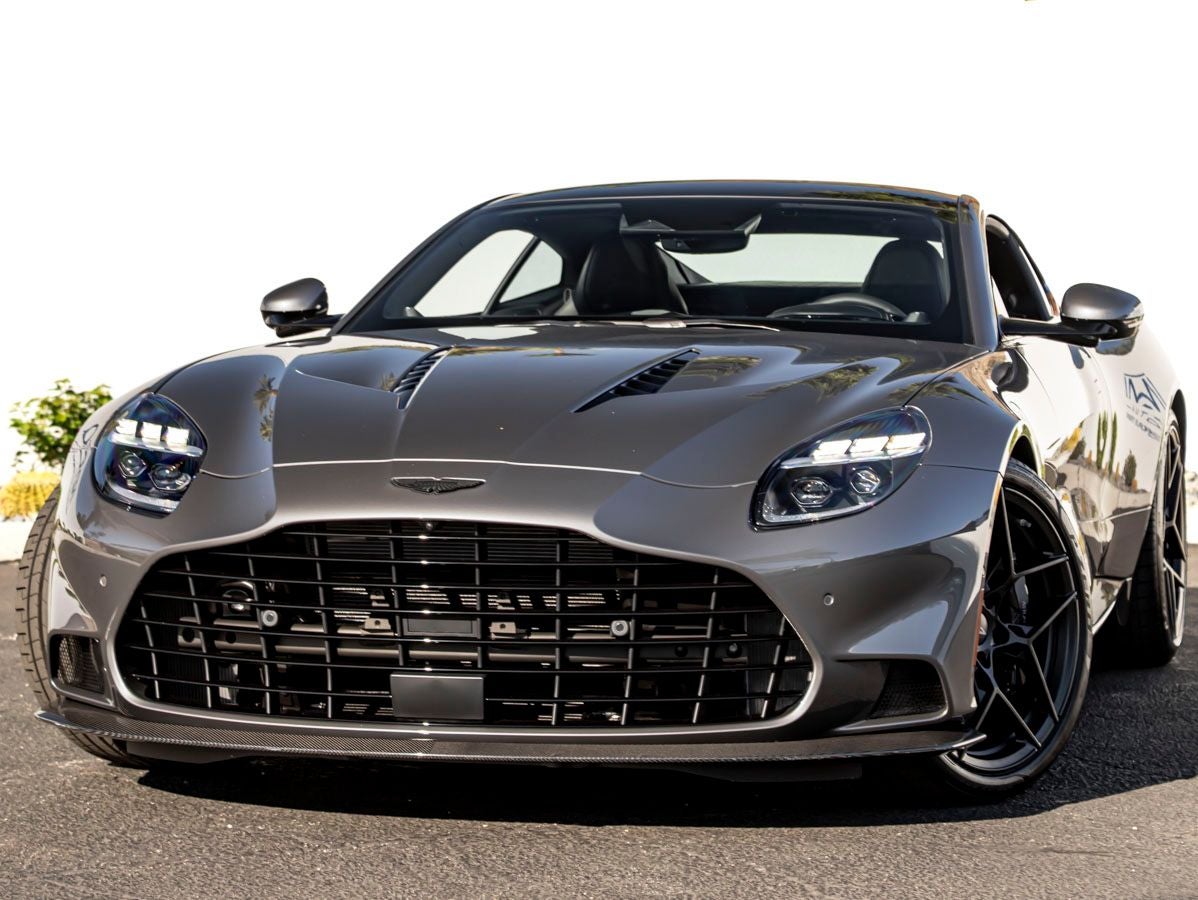 2027 Aston Martin Vanquish Base