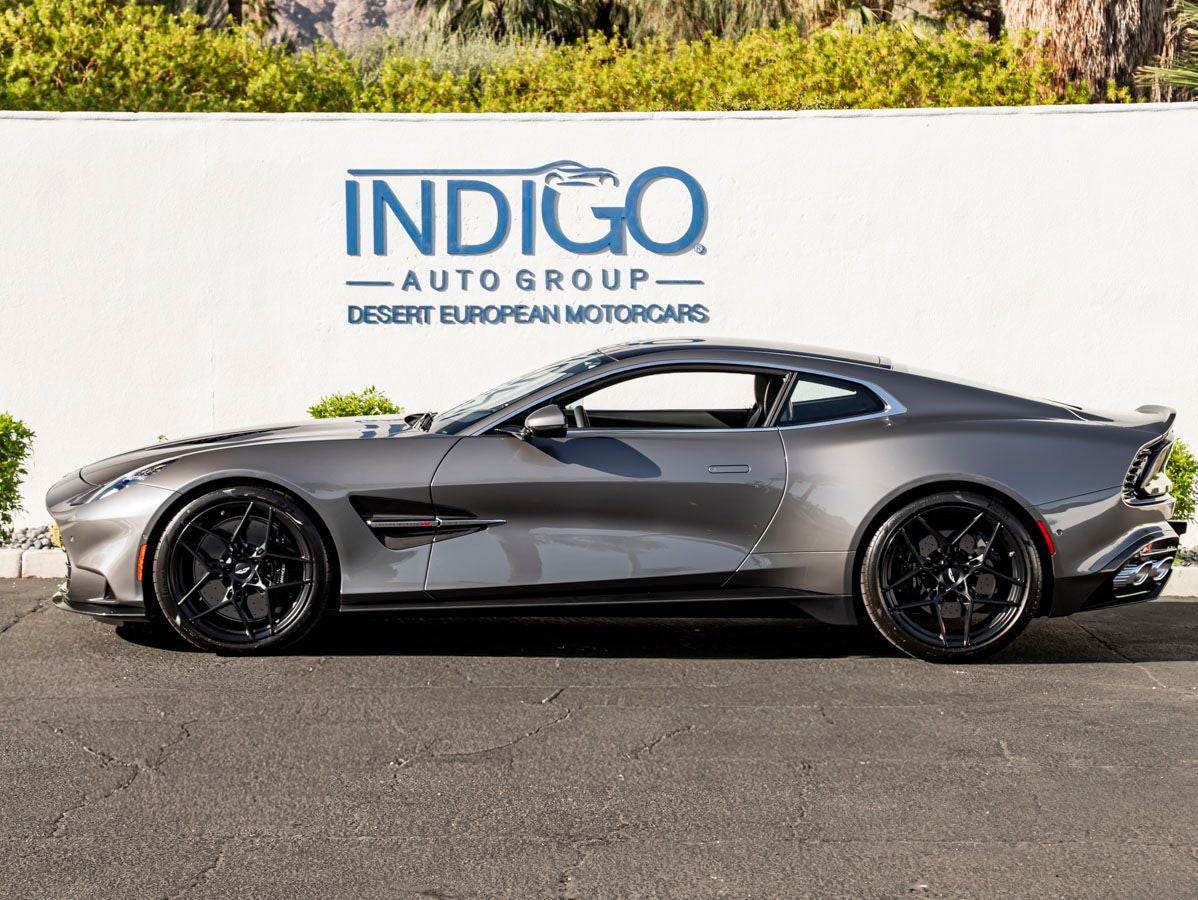 2027 Aston Martin Vanquish Base