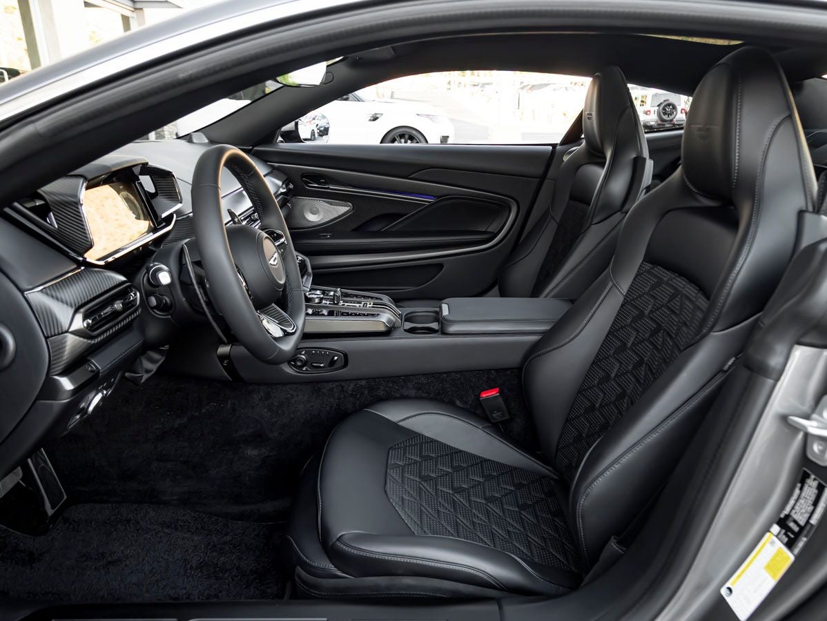 2027 Aston Martin Vanquish Base