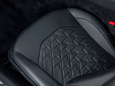 2027 Aston Martin Vanquish Base