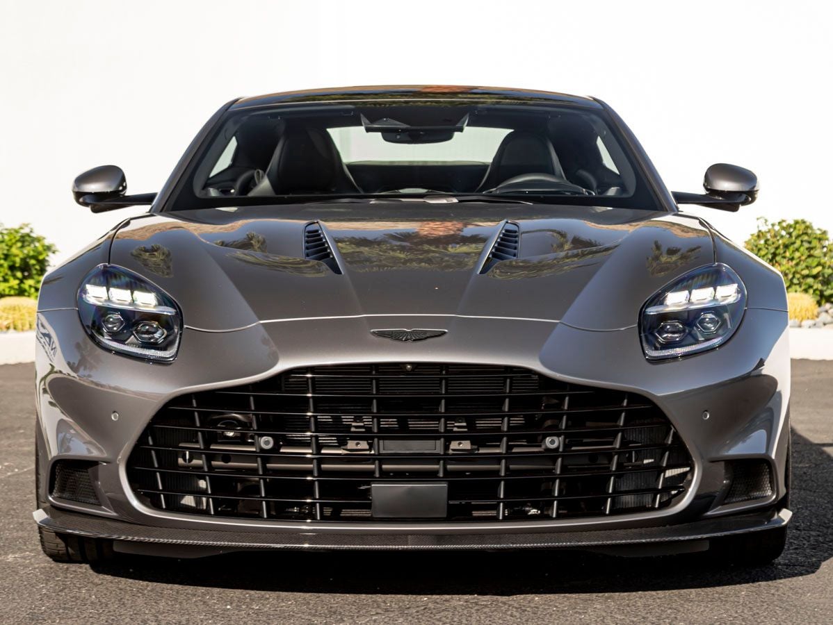 2027 Aston Martin Vanquish Base