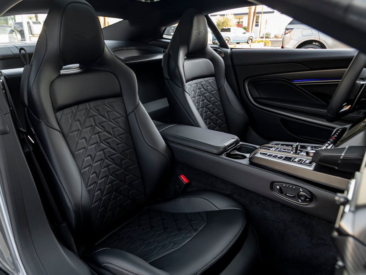 2027 Aston Martin Vanquish Base