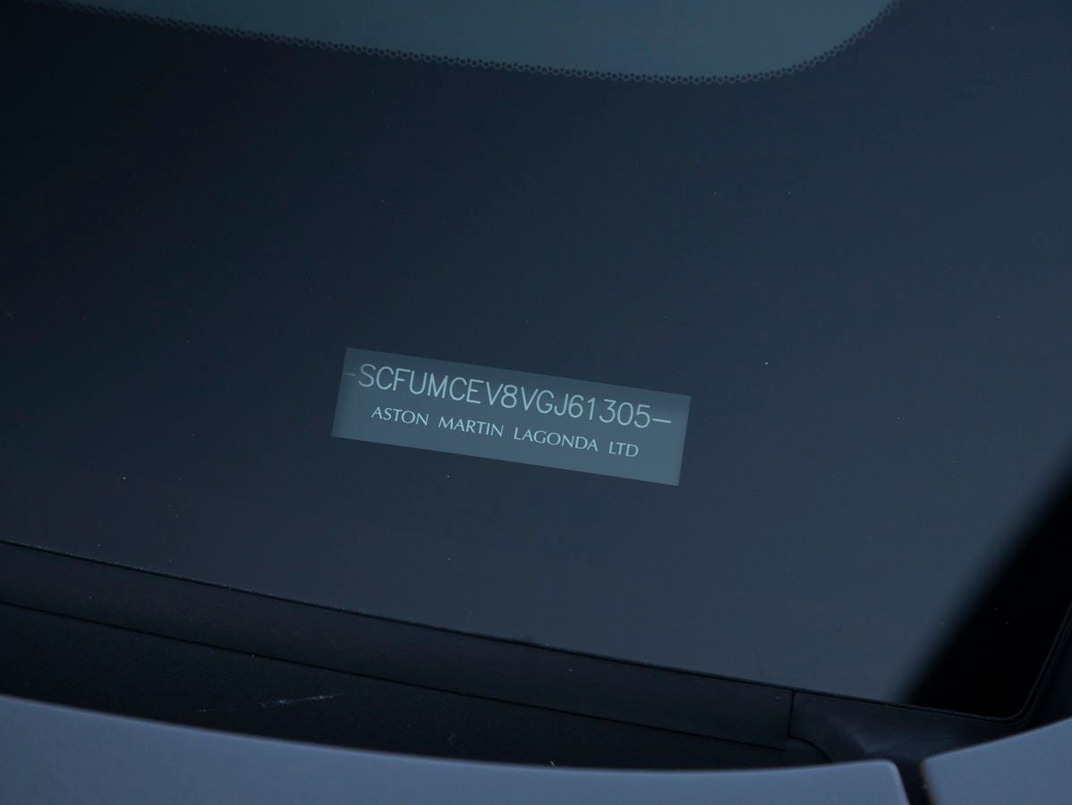 2027 Aston Martin Vanquish Base