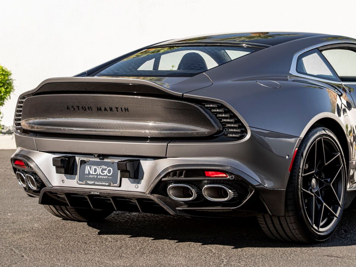 2027 Aston Martin Vanquish Base