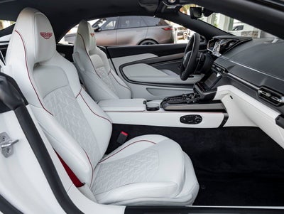 2026 Aston Martin Vanquish Volante