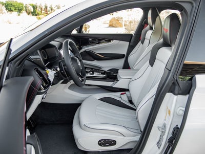 2025 Aston Martin DBX 707 707