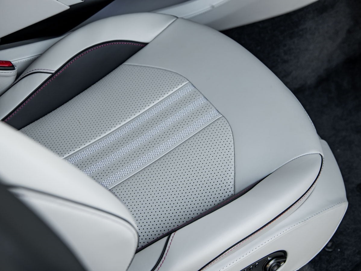 2025 Aston Martin DBX 707 707