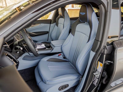 2025 Aston Martin DBX 707