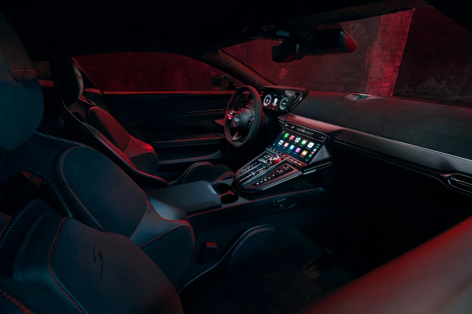 Aston Martin Vantage S interior seats and console